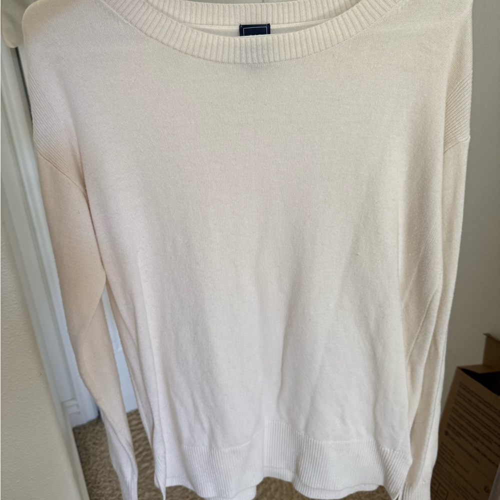GAP Women's Soft Cream Crew Neck Sweater